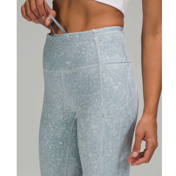 Lululemon Fast and Free High-Rise Tight 25” Leggings - Picture 3 of 7